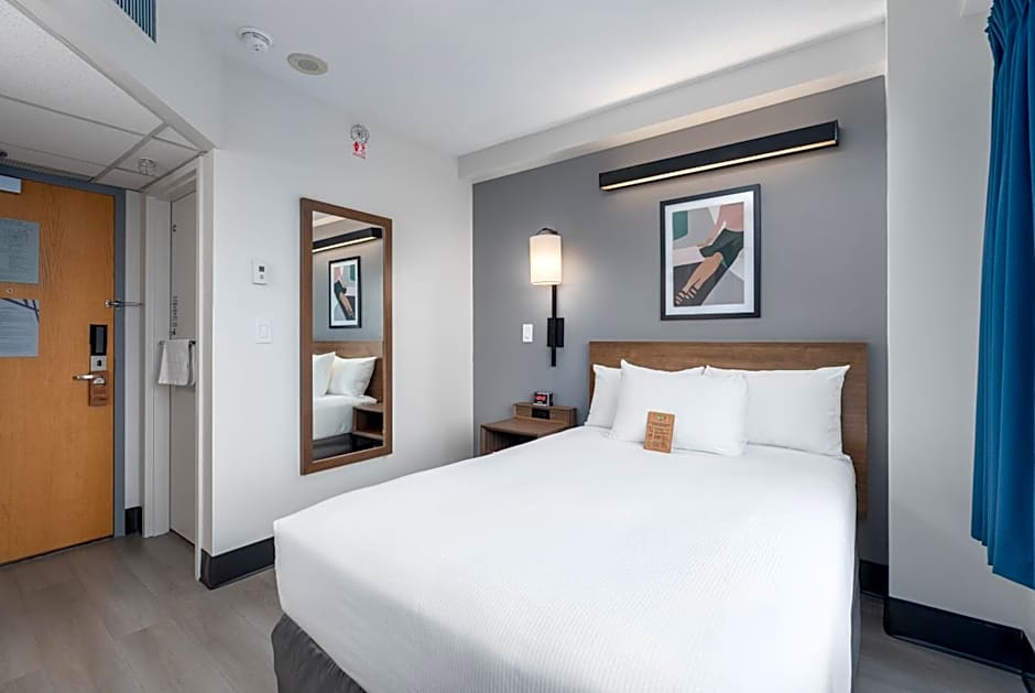 YWCA Hotel Vancouver