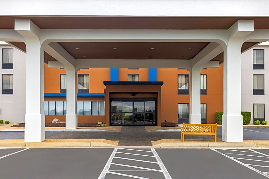 Hampton Inn Staunton