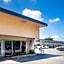 Days Inn by Wyndham Hicksville Long Island
