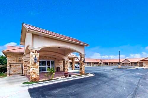 Eagle Ford Inn