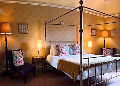 Double Room with Four Poster Bed