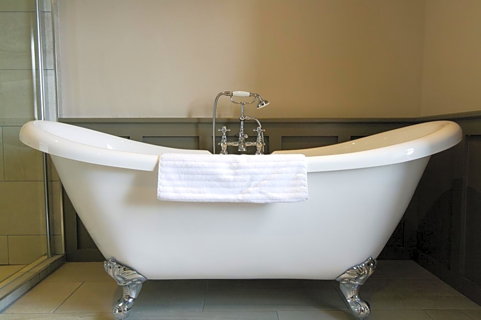 Charleville Lodge Hotel