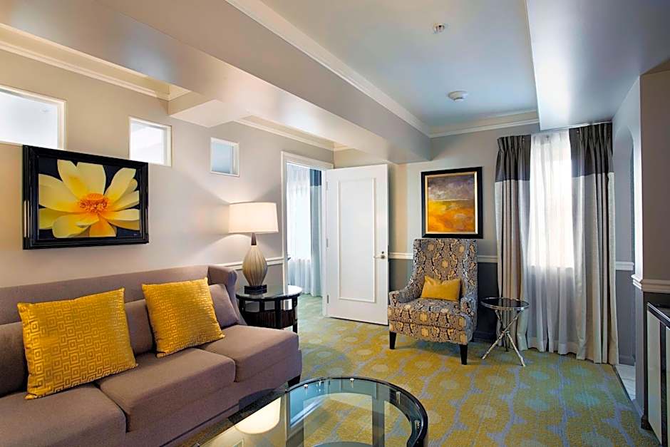 Ambassador Hotel Tulsa, Autograph Collection by Marriott