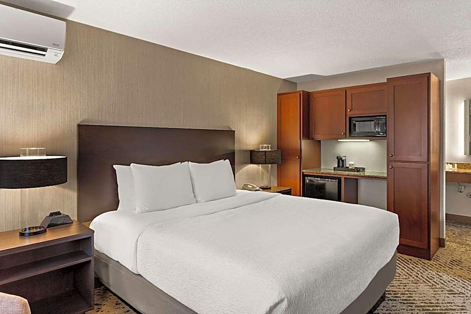 The Clover Hotel, Ascend Hotel Collection