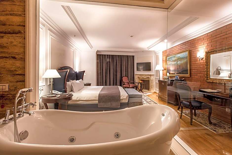 Xheko Imperial Luxury Boutique Hotel