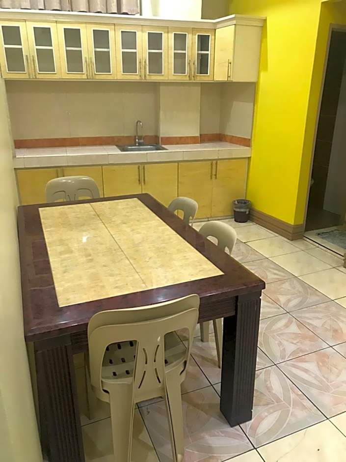 ASHBURN'S TRANSIENT BAGUIO - BASIC SLEEP and GO, LIMITED PAY PARKING, SELF SERVICE