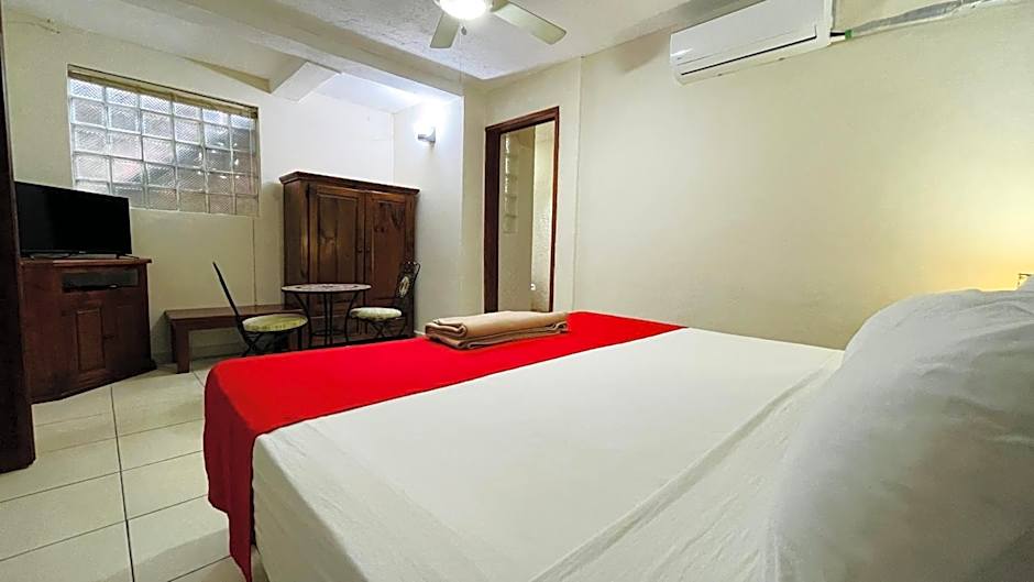 Hotel B&B by Playa del Karma