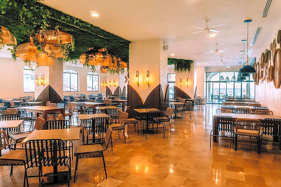 Tesoro Ixtapa Beach Resort