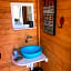 Relax in the unique and cosy Off-grid Eco Shepherd's hut Between Heaven and Earth