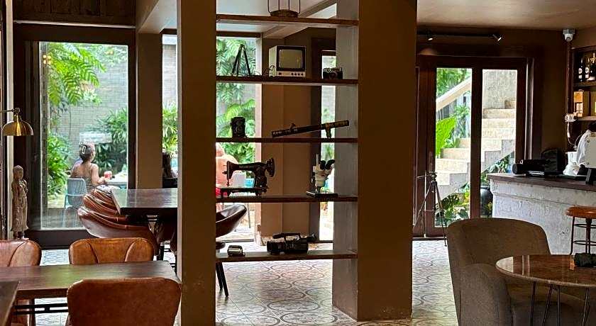 The J Break Boutique