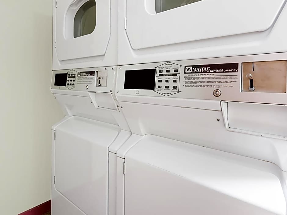 Days Inn by Wyndham Sandpoint