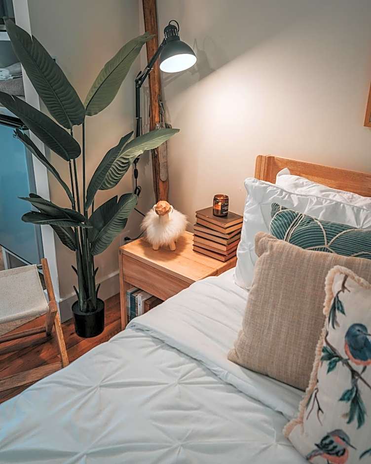 The Willow, Catskill