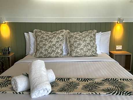 The Highlander Motel - 24HR Check In