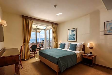 Premium Room with Balcony