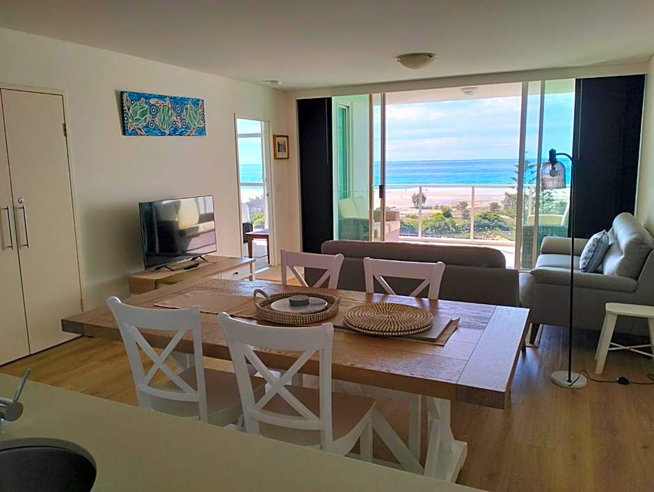 Kirra Surf Apartments