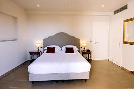 Classic Double or Twin Room with Garden View and Balcony