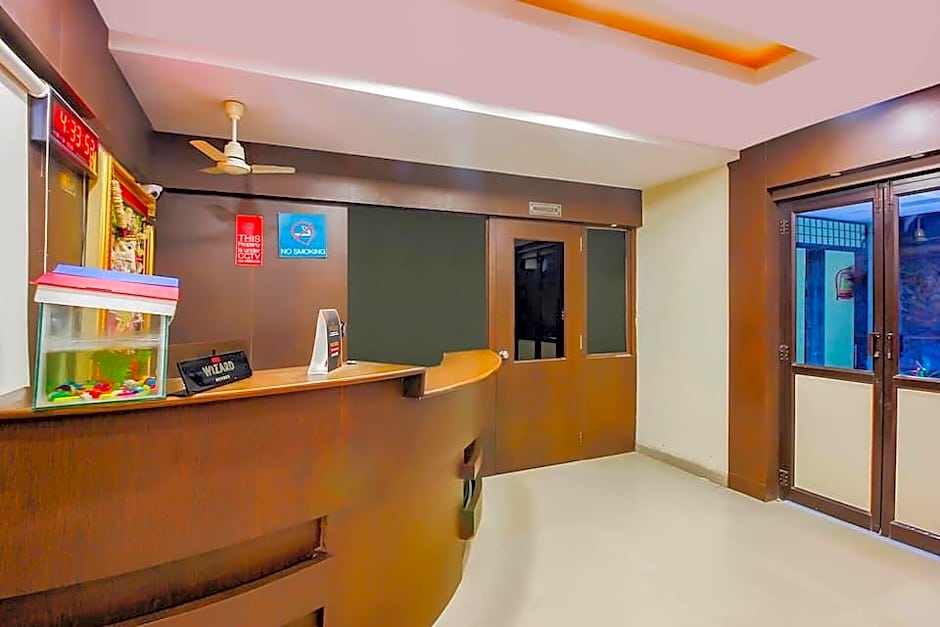 OYO 24397 Flagship 9 Star Hotel Shamshabad – Shamshabad, IA