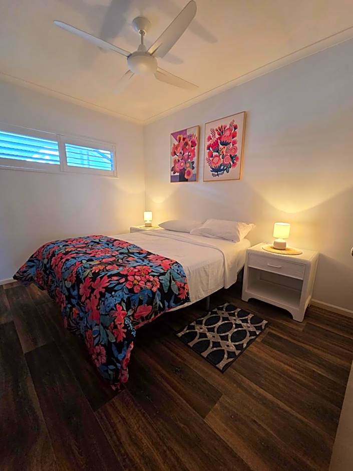 Villa Vaucluse Apartments