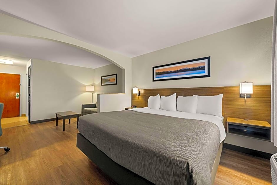 Quality Inn & Suites Matthews - Charlotte