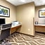 Comfort Suites Bridgeport - Clarksburg