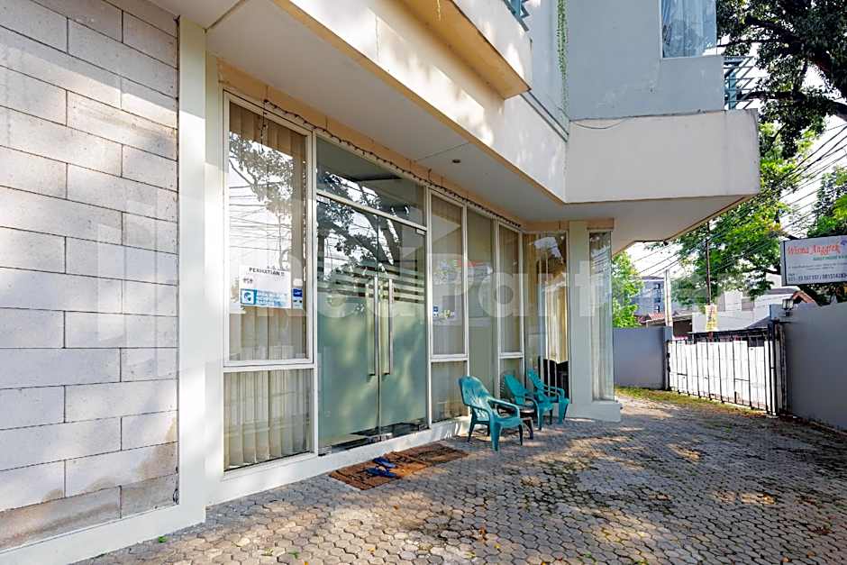 Wisma Anggrek Syariah Mitra Reddoorz