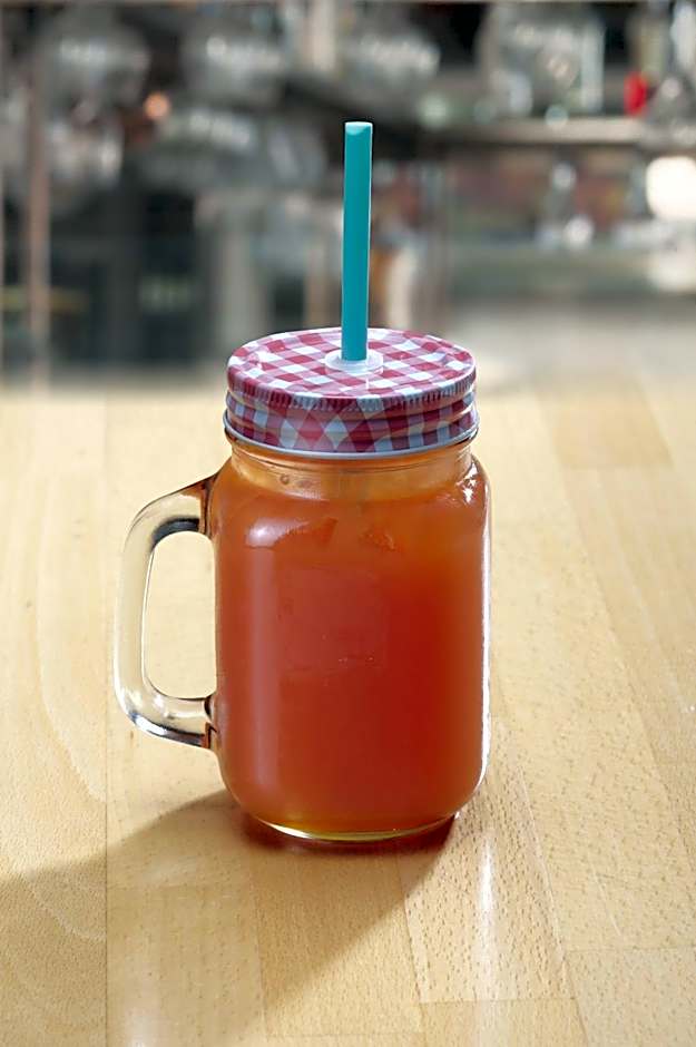 Melpo Antia Hotel & Suites