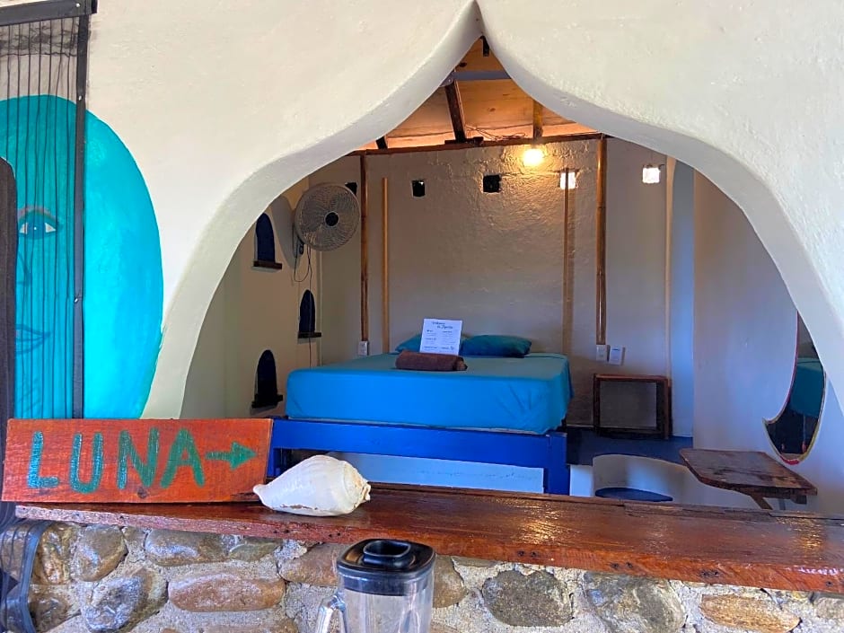 Mixtli Ecohouse, Habitaciones Sol & Luna - Starlink Internet