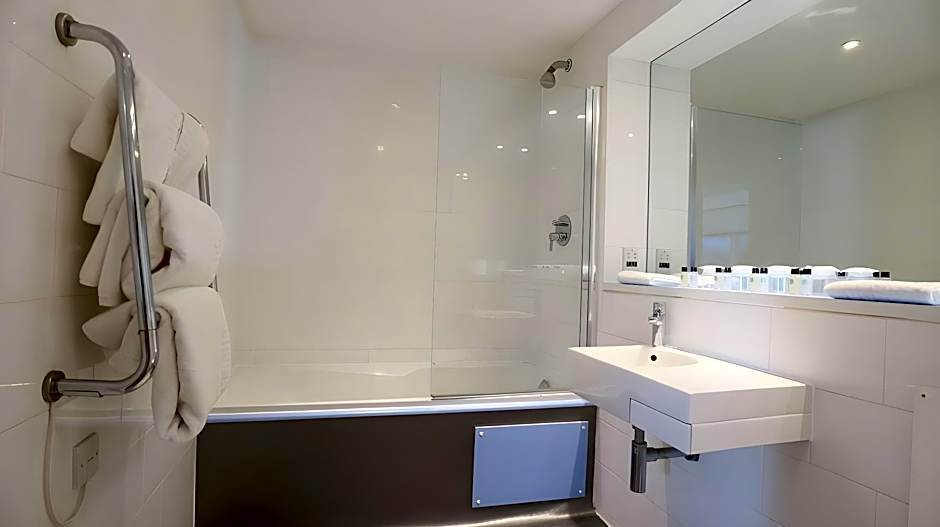 Citrus Hotel Cheltenham by Compass Hospitality