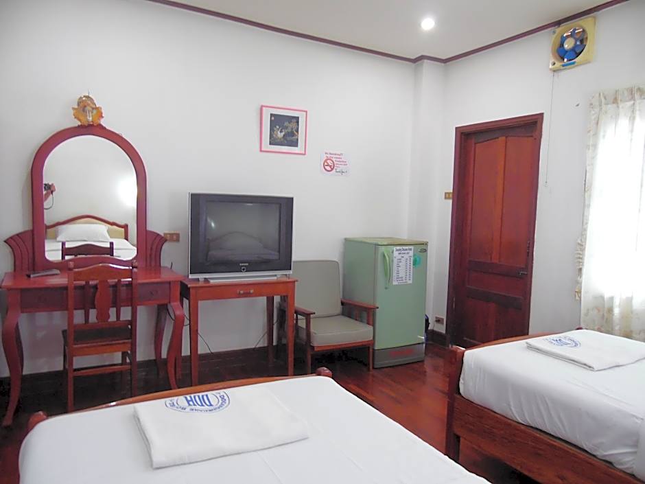 Douang Deuane hotel