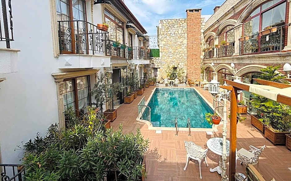 Saint John Hotel