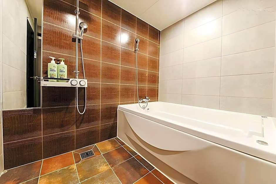 Hwaseong (Hyangnam) elga tourist hotel