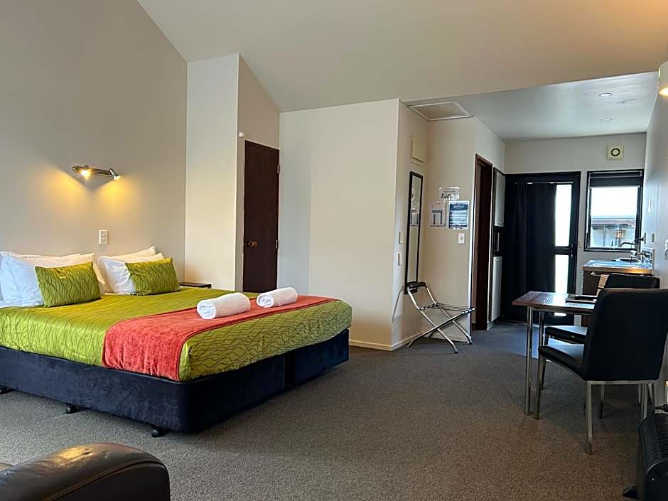 Alpine Glacier Motel