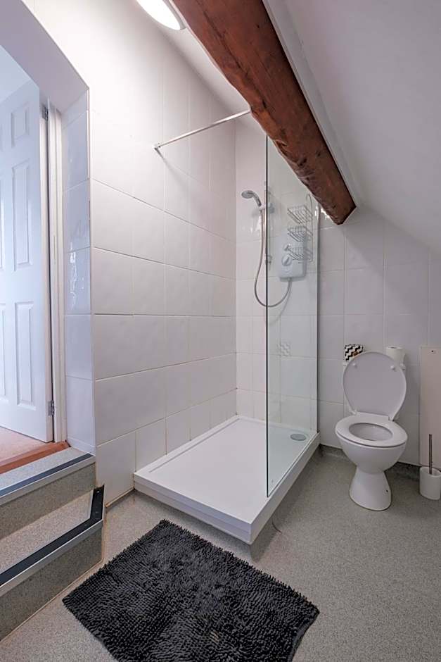 OYO The Pickering Park Hotel