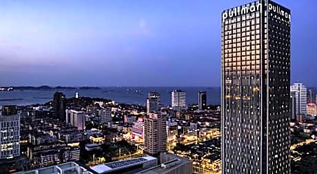 Pullman Yantai Center