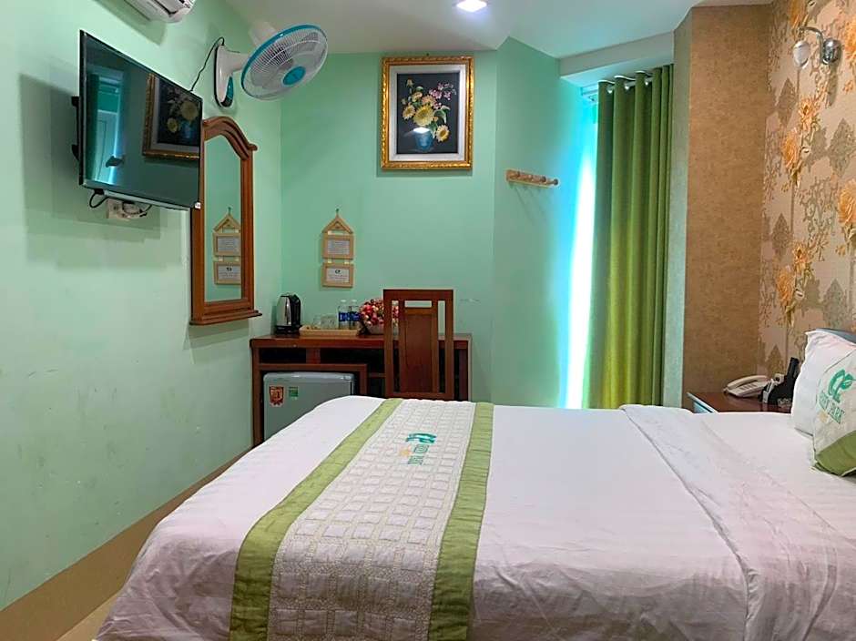 Green Park Hotel
