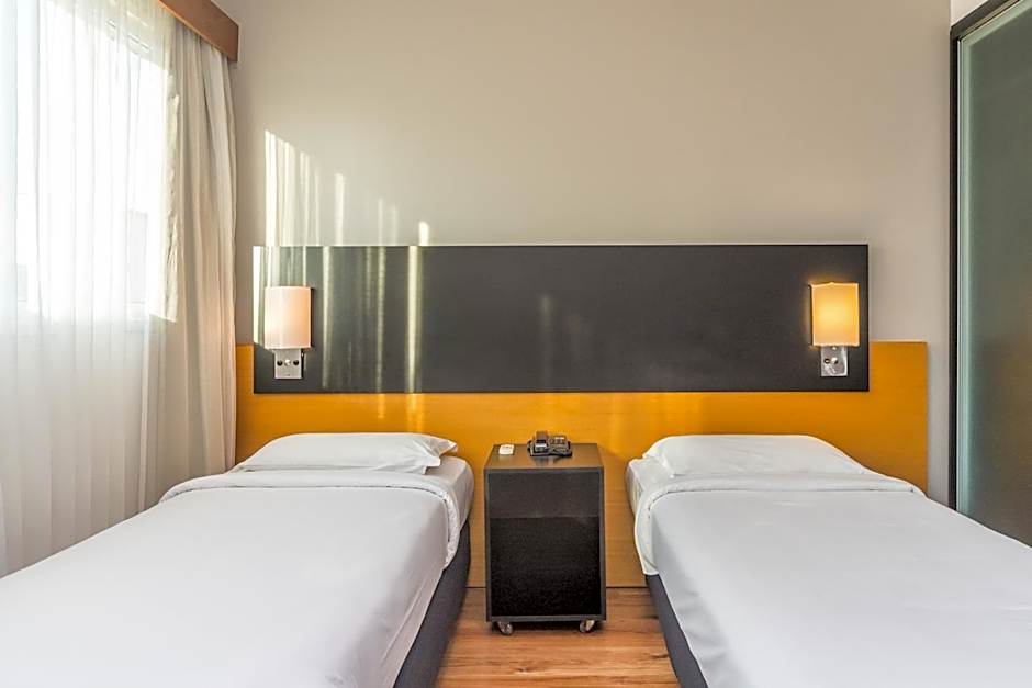 Paraiso Suites by Charlie