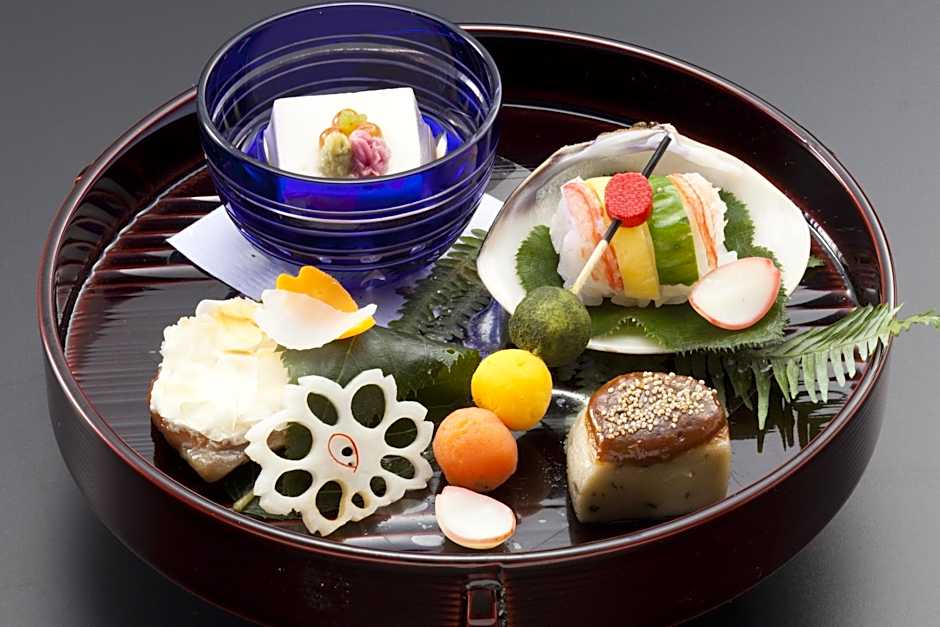Yasaka-Yutone Serving Kyoto Cuisine Ryokan