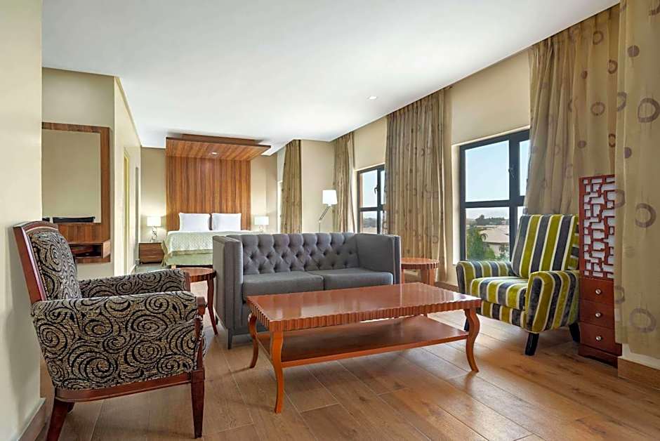 Hawthorn Suites By Wyndham Abuja