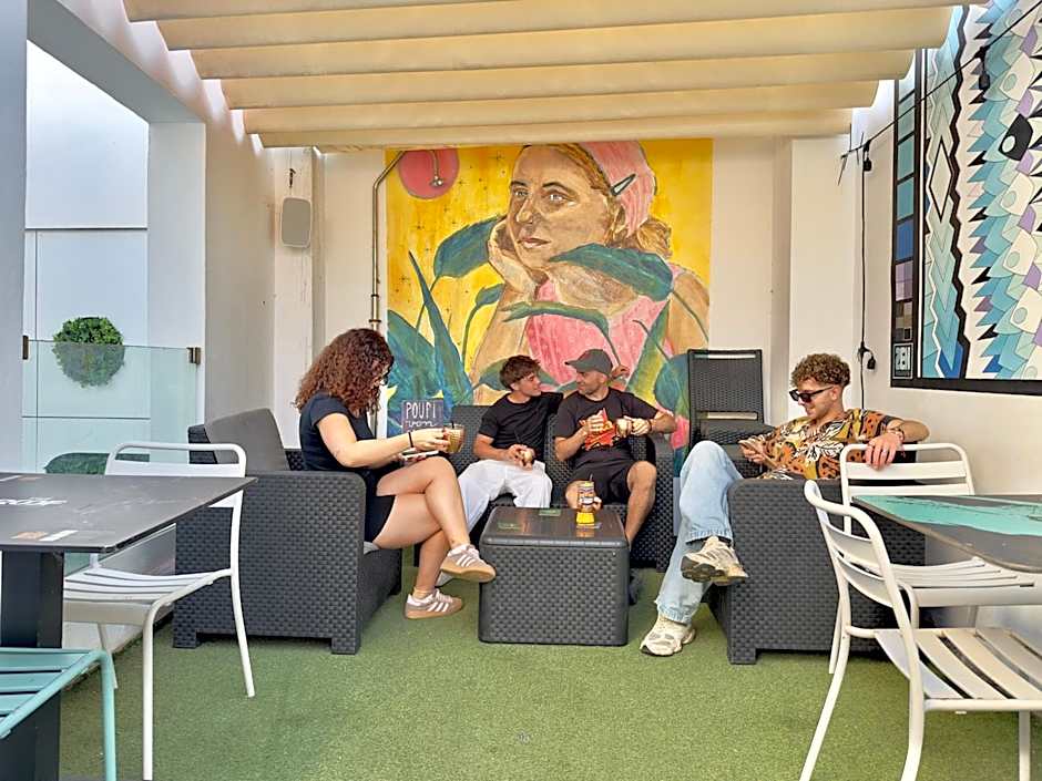 Atypicap Capsule Hostel