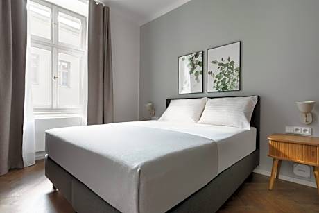 One-Bedroom Comfort Suite