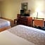 La Quinta Inn & Suites by Wyndham Stamford