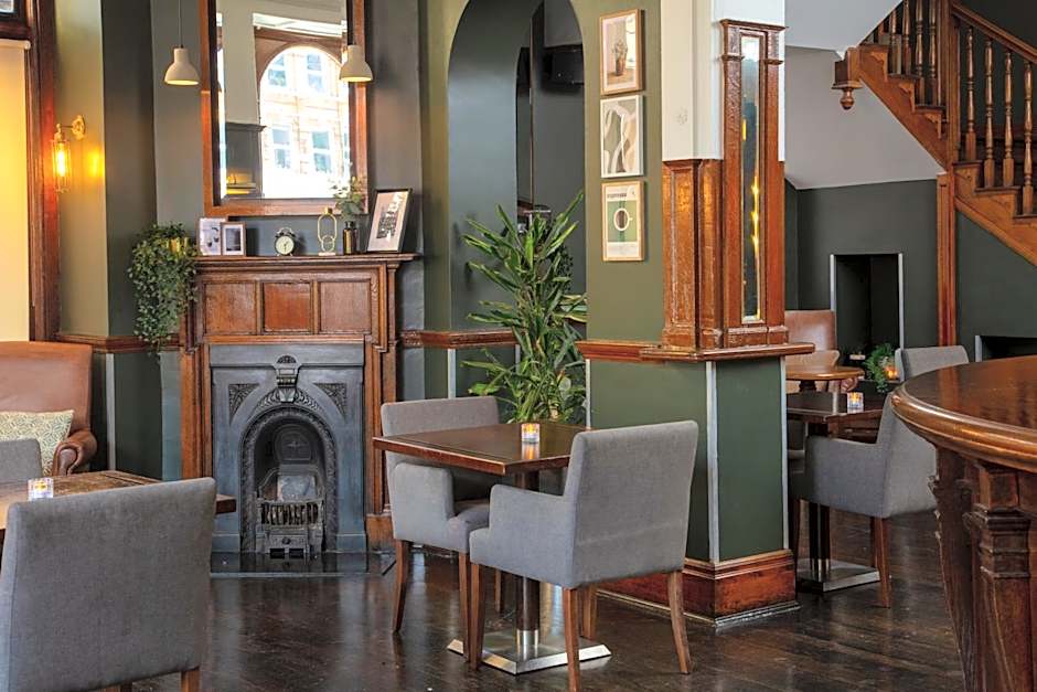 The Crown London, WorldHotels Distinctive