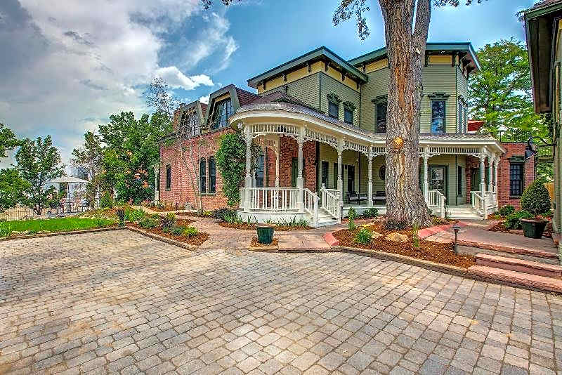 The Curtis Park Club