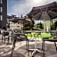 Essence Inn Marianos Hotel