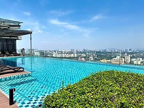 Eko Cheras Residences by De Space