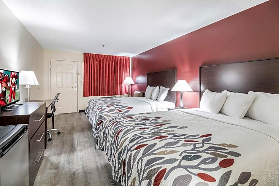 Red Roof Inn Cadiz