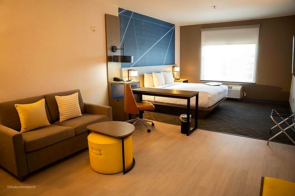 Comfort Suites Airport Tukwila Seattle