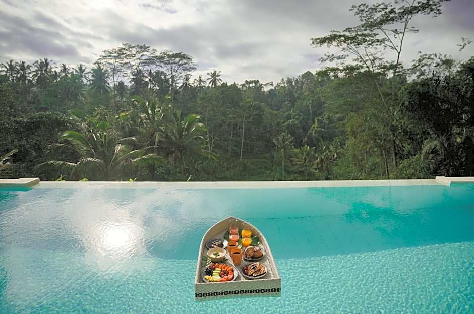 Woywoy Escape Bresela Adults Only