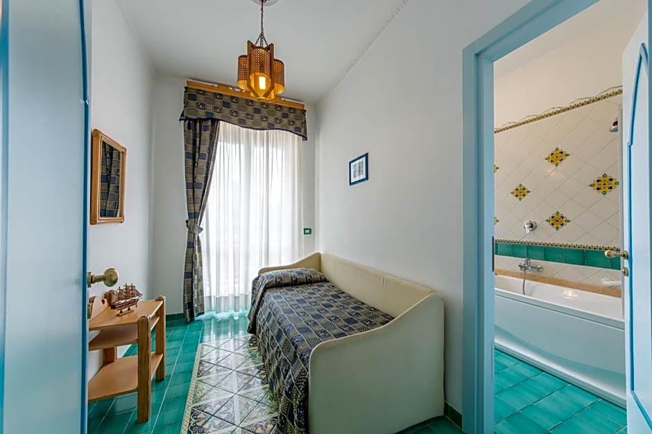 Riviera B&B Rooms and Apartament SEA-VIEW