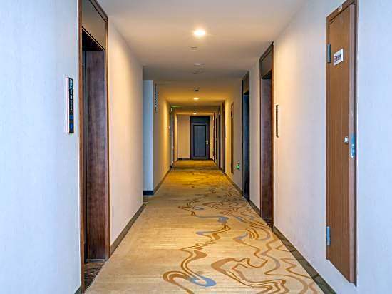 Four Seasons Sunshine Hotel (Ningbo High-tech Store)
